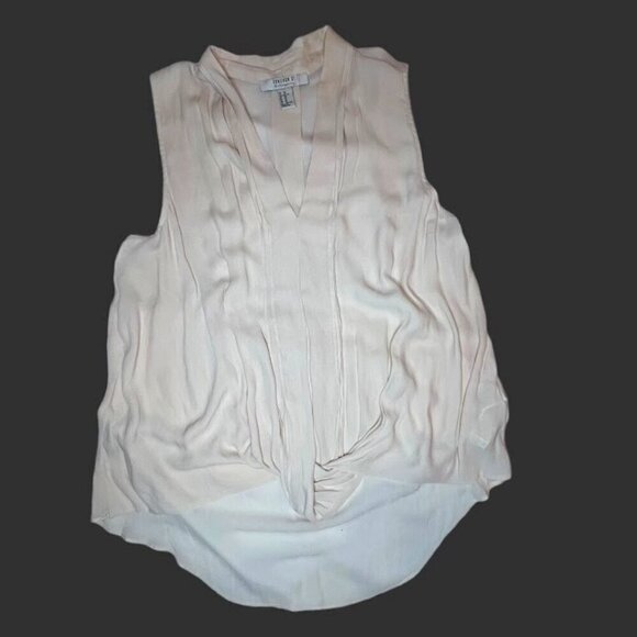 Forever 21 Contemporary Tops - Forever 21 Contemporary Flowy Top XL